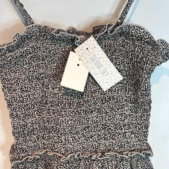 NWT Sienna Sky Knee Length Sun Dress smocked stretch Top tiered skirt size small - Picture 8 of 11